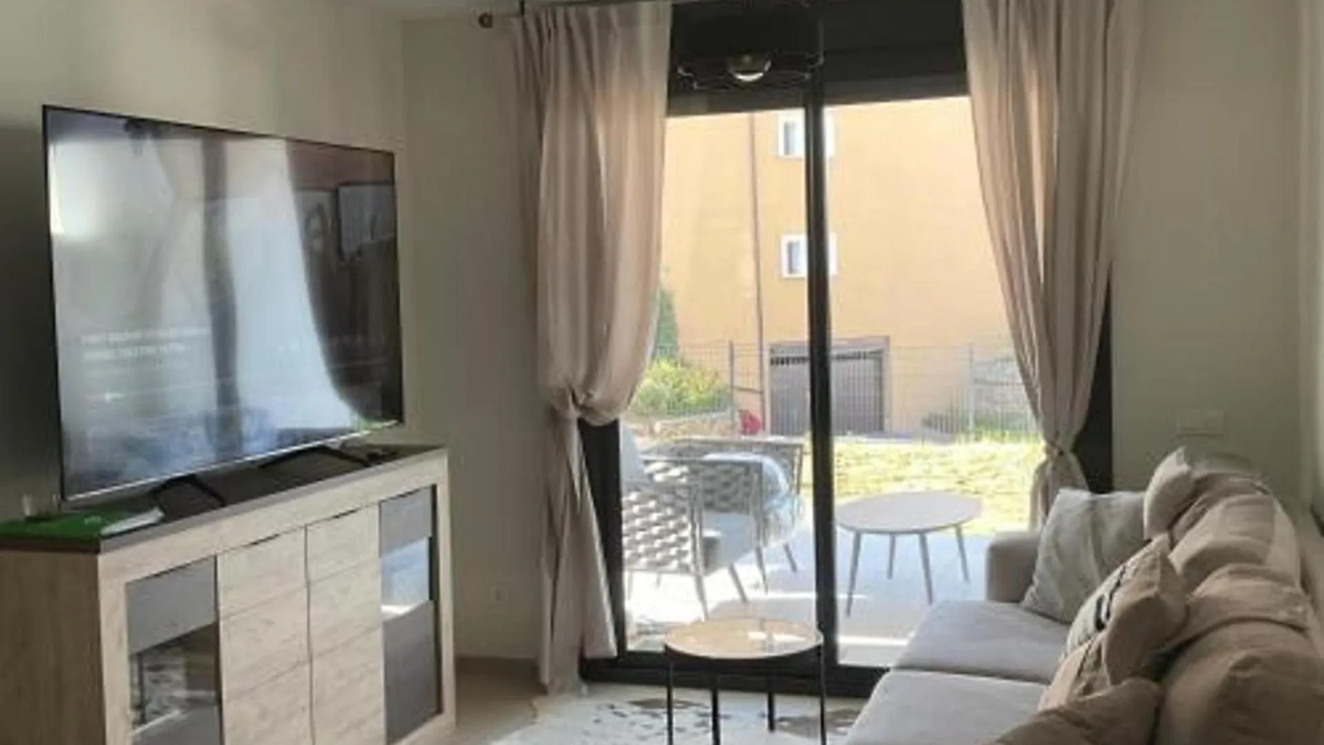 6 Guests - 3 Bedrooms - Private Garden - Pool La Cala De Mijas Apartmán